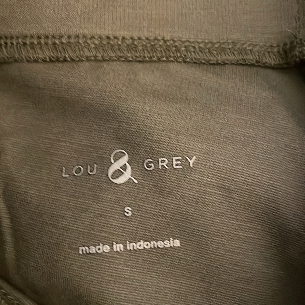 NWT Lou & Grey army green Lite Ponte pocket leggings - Picture 8 of 9